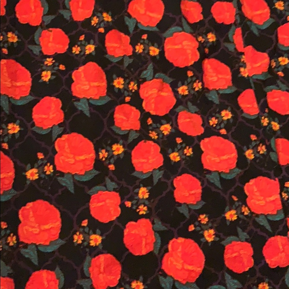 Lularoe Cassie Red Roses